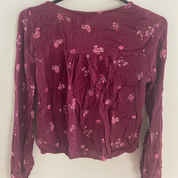 Hollister top. Size XS - Picture 3 of 3